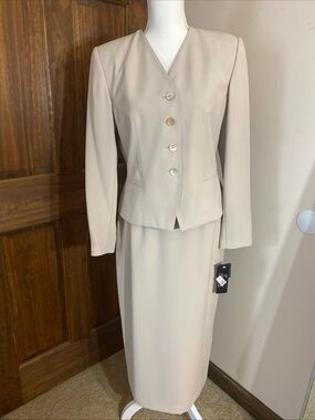 Le Suit Beige Two-Piece Skirt Suit